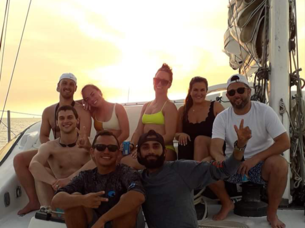 Excursión en barco al atardecer