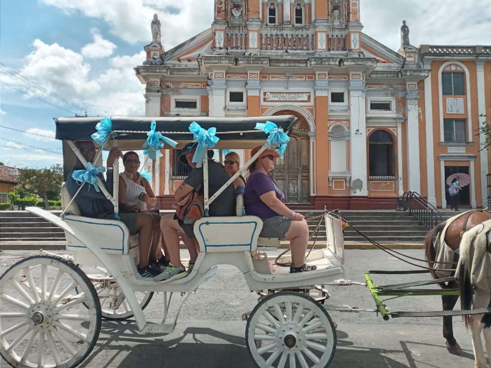 Nicaragua One Day Tour (Lakes, Volcanoes & Colonial Cities)